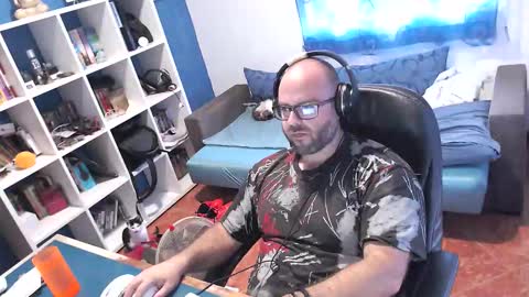 ravingr3d3 online show from 10/22/25, 10:37