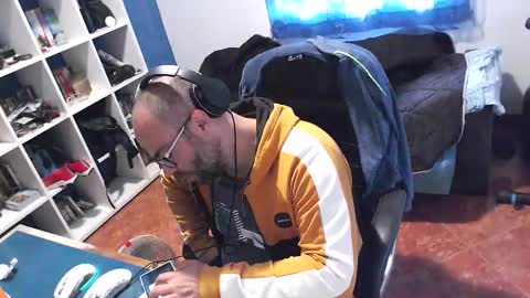 ravingr3d3 online show from 10/30/25, 12:50