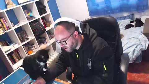 ravingr3d3 online show from 02/18/26, 12:23