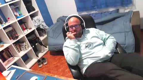 ravingr3d3 online show from 04/15/26, 10:21