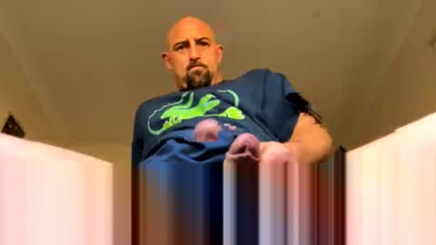 Down under guy online show from 09/28/25, 10:04