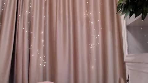 Ray online show from 09/23/25, 12:08