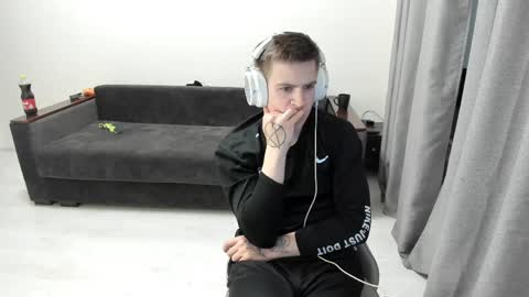 Ray online show from 04/06/26, 04:08