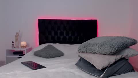 Ray online show from 11/24/25, 11:37