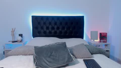 Ray online show from 12/16/25, 11:54