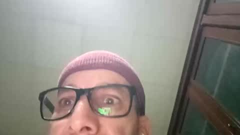 Snapshot of rayan1907 chatting on 02/09/25, 05:33 rayan1907 online show from 02/09/25, 05:33