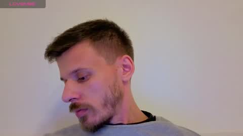 Snapshot of rayann27 chatting on 03/25/26, 08:15 rayan online show from 03/25/26, 08:15