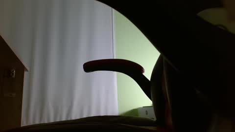 Snapshot of raycatt chatting on 12/10/24, 10:37 Ray online show from 12/10/24, 10:37