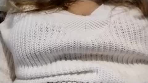 Snapshot of rayday_ chatting on 02/11/25, 05:37 rayday_ online show from 02/11/25, 05:37