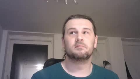 Snapshot of rayhaarlem chatting on 02/17/25, 10:03 rayhaarlem online show from 02/17/25, 10:03