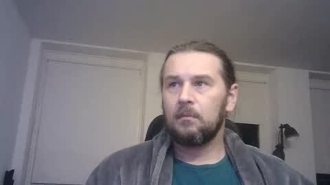 Snapshot of rayhaarlem chatting on 10/30/25, 08:31 rayhaarlem online show from 10/30/25, 08:31