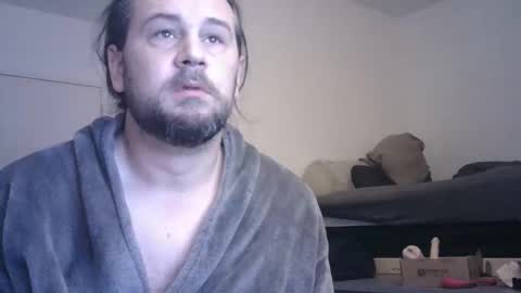 Snapshot of rayhaarlem chatting on 12/14/25, 09:58 rayhaarlem online show from 12/14/25, 09:58