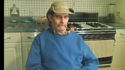 Ray online show from 10/06/25, 09:01