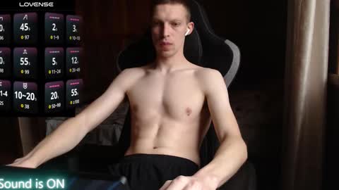 Snapshot of raylonn chatting on 11/30/25, 12:42 Ray online show from 11/30/25, 12:42