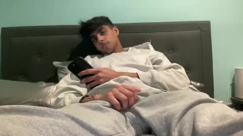 Snapshot of raymondg8596 chatting on 02/03/25, 10:32 raymondg8596 online show from 02/03/25, 10:32