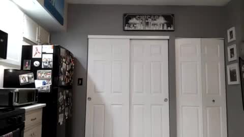 Snapshot of rayneonme1225 chatting on 10/07/25, 11:57 rayneonme1225 online show from 10/07/25, 11:57