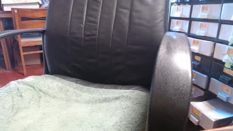 Ray online show from 01/01/25, 03:03