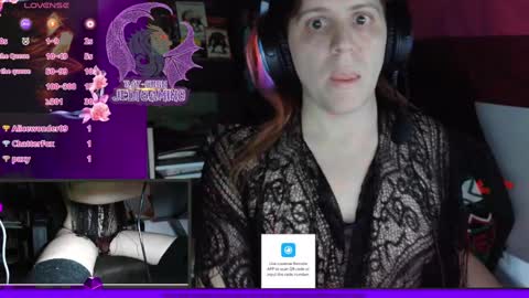 Snapshot of raysuon chatting on 12/20/24, 11:00 Rae-Suon online show from 12/20/24, 11:00