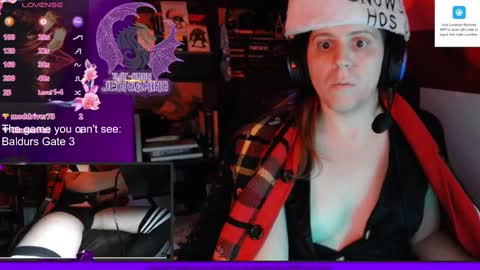 Snapshot of raysuon chatting on 12/22/24, 10:17 Rae-Suon online show from 12/22/24, 10:17