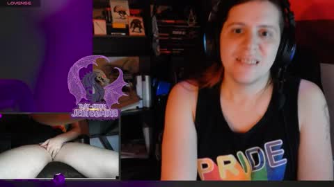 Snapshot of raysuon chatting on 01/04/25, 08:06 Rae-Suon online show from 01/04/25, 08:06