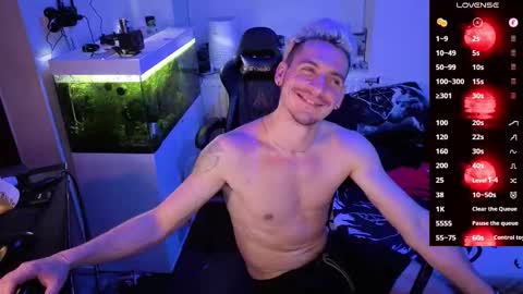 Rayzel online show from 02/26/26, 01:04