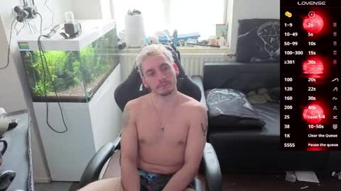 Rayzel online show from 03/31/26, 08:59