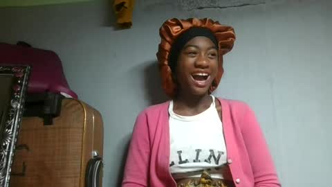 razafy922472 online show from 06/21/26, 08:17