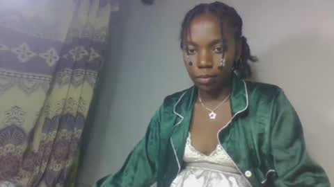 Snapshot of razanastine chatting on 11/09/25, 09:35 razanastine online show from 11/09/25, 09:35