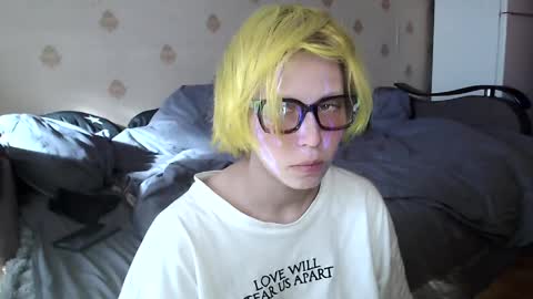  Yrriel Strife Candy-Demon Caveboy mr. Cringe   online show from 04/06/26, 06:47