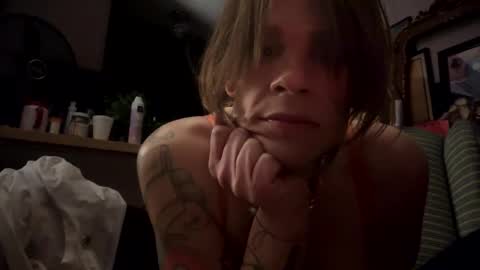 rcherrycola00 online show from 03/18/26, 09:01