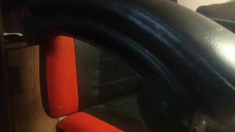 Snapshot of rdyforitall chatting on 01/04/25, 04:23 Mr Nice online show from 01/04/25, 04:23