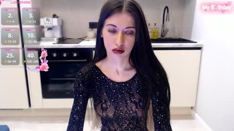 Snapshot of re_jeena chatting on 12/18/24, 11:45 Hayley online show from 12/18/24, 11:45