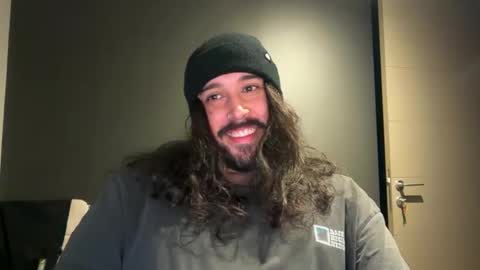 Snapshot of ready4acthot chatting on 11/24/25, 01:38 ready4acthot online show from 11/24/25, 01:38