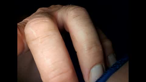 Snapshot of readyset321 chatting on 11/21/25, 12:37 readyset321 online show from 11/21/25, 12:37