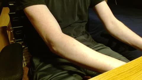 Scrappy Coco online show from 04/08/26, 10:04