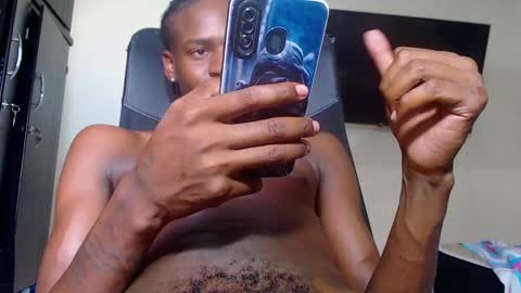 Snapshot of real1dk chatting on 12/31/24, 05:51 Sthith online show from 12/31/24, 05:51