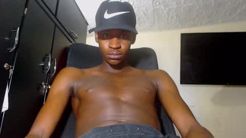 Snapshot of real1dk chatting on 01/05/25, 01:13 Sthith online show from 01/05/25, 01:13