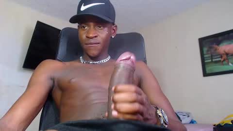 Snapshot of real1dk chatting on 02/06/25, 07:29 Sthith online show from 02/06/25, 07:29