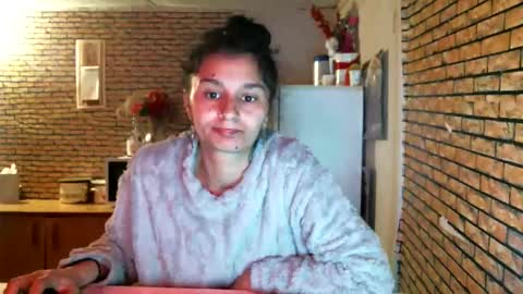 real_coupl3 online show from 03/16/26, 07:29