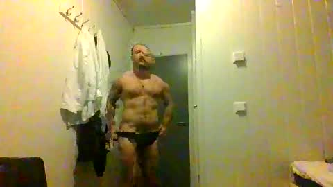 Snapshot of real_viking1 chatting on 10/04/25, 05:00 real_viking1 online show from 10/04/25, 05:00