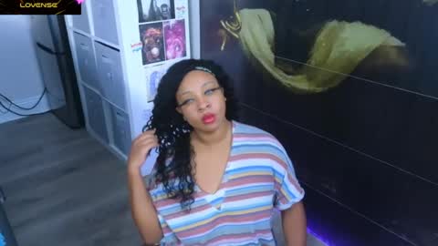 Snapshot of realgoddessdream chatting on 07/17/26, 08:24 realgoddessdream online show from 07/17/26, 08:24