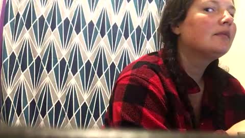 Snapshot of reallivepriestess chatting on 10/29/25, 03:58 RealLivePriestess333 online show from 10/29/25, 03:58