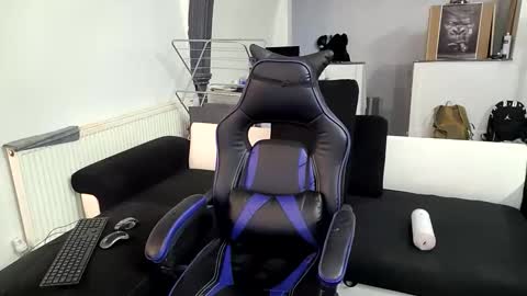 Snapshot of reallyman7 chatting on 09/10/25, 03:39 Ask me online show from 09/10/25, 03:39