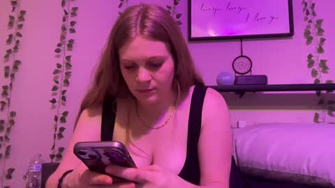 Snapshot of realpurp_ chatting on 01/28/25, 06:16 Preston Stella online show from 01/28/25, 06:16