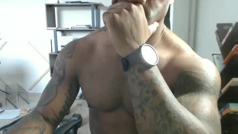 Rey online show from 10/04/25, 07:34