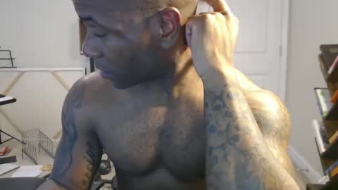 Rey online show from 10/08/25, 08:50