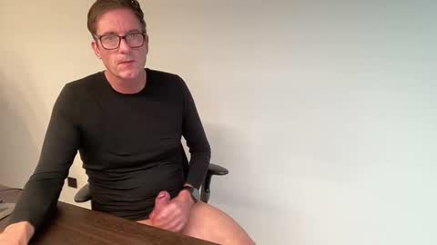 realstuff_ online show from 11/27/25, 09:44