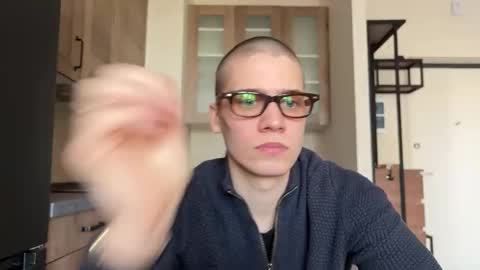 AliceEve online show from 04/02/26, 10:02