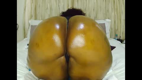 REAL1SWEETHEART online show from 05/19/26, 05:36