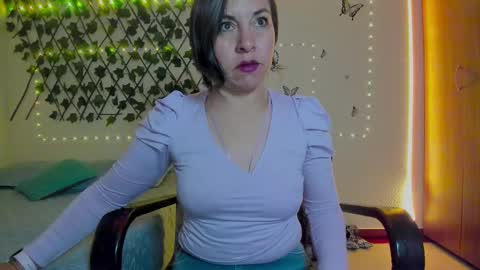 Rebbeca online show from 09/25/25, 10:30